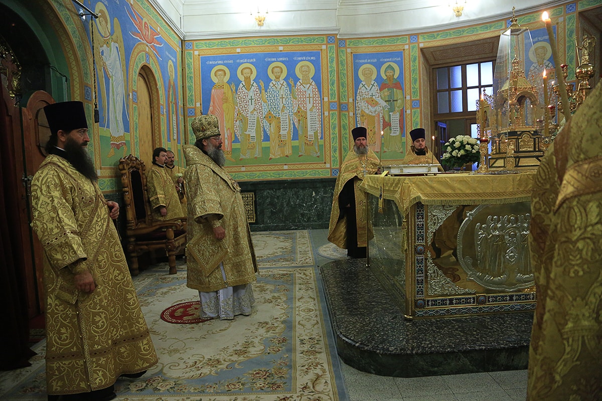 Свято троицкий собор в екатеринбурге