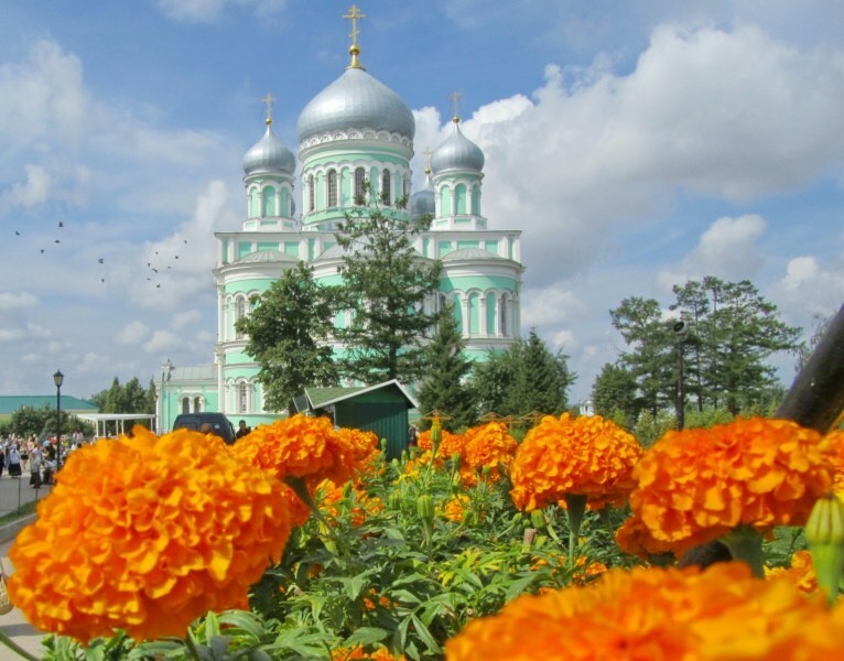 Фото дивеево монастырь летом