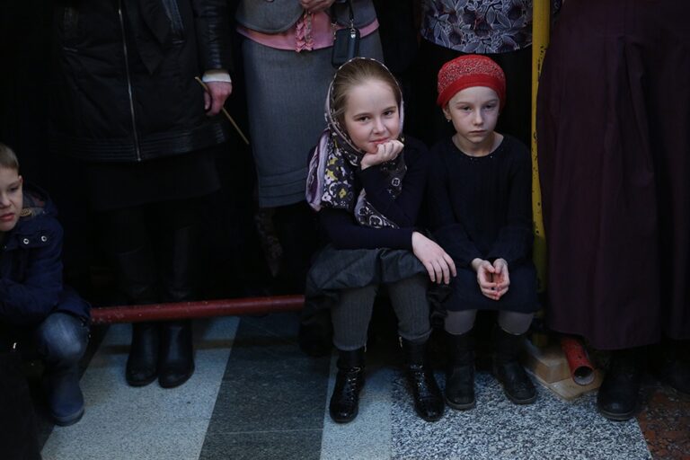 Митрополит Калужский и Боровский Климент возглавил Божественную литургию в Храме-на-крови