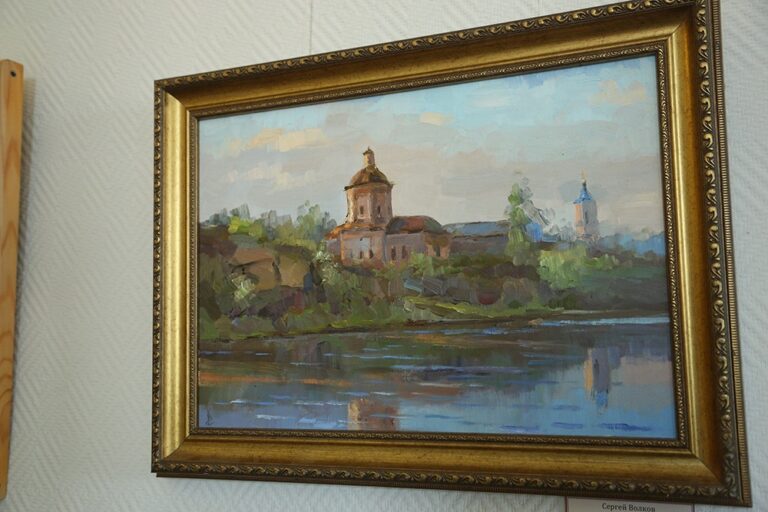 В престольный праздник Храма-на-Крови митрополит Кирилл совершил Божественную литургию