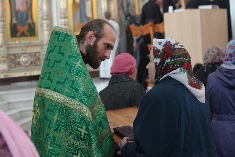 В день празднования перенесения мощей святого праведного Симеона Верхотурского Преосвященные архипастыри совершили Божественную литургию в Крестовоздвиженском соборе Верхотурья
