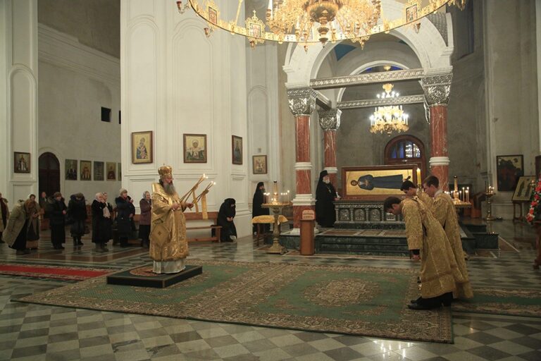 Митрополит Кирилл совершил Божественную литургию в Свято-Николаевском Верхотурском мужском монастыре
