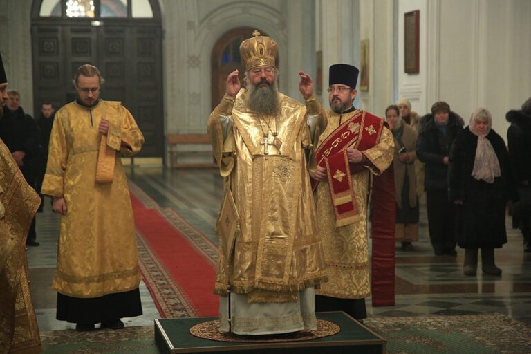 Митрополит Кирилл совершил Божественную литургию в Свято-Николаевском Верхотурском мужском монастыре