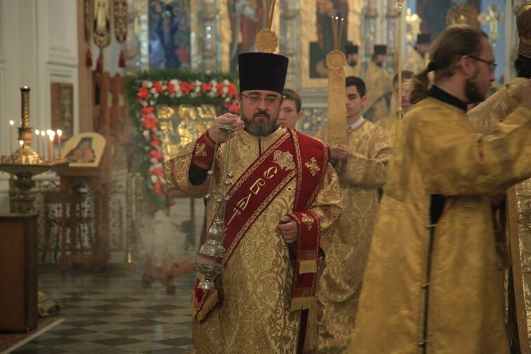 Митрополит Кирилл совершил Божественную литургию в Свято-Николаевском Верхотурском мужском монастыре