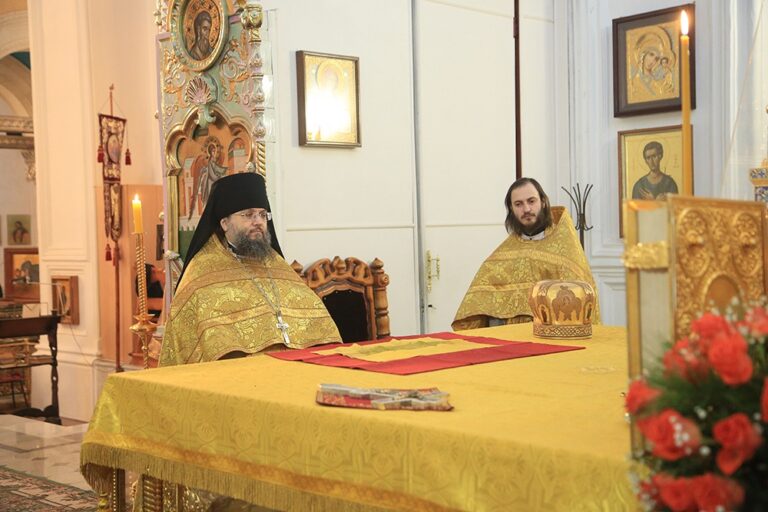 Митрополит Кирилл совершил Божественную литургию в Свято-Николаевском Верхотурском мужском монастыре