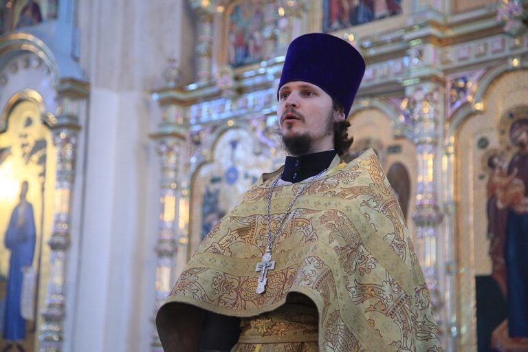 Митрополит Кирилл совершил Божественную литургию в Свято-Николаевском Верхотурском мужском монастыре