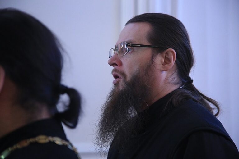 Митрополит Кирилл совершил Божественную литургию в Свято-Николаевском Верхотурском мужском монастыре
