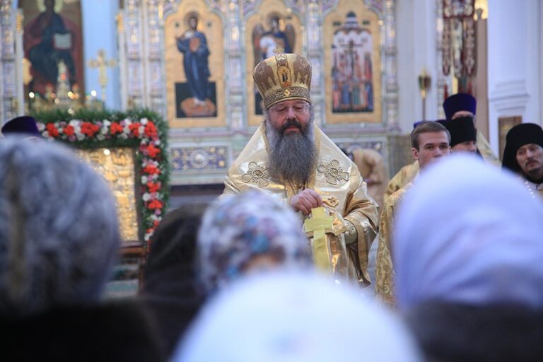 Митрополит Кирилл совершил Божественную литургию в Свято-Николаевском Верхотурском мужском монастыре
