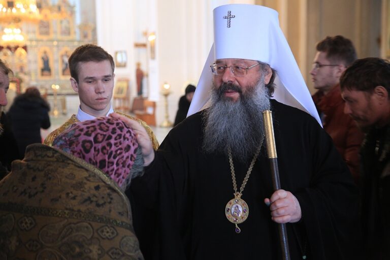 Митрополит Кирилл совершил Божественную литургию в Свято-Николаевском Верхотурском мужском монастыре