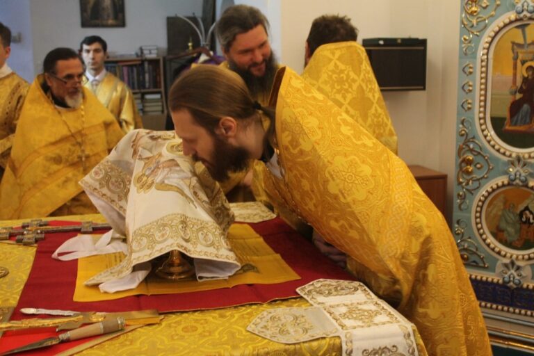 Священнослужители Ревдинского благочиния благословили кадетов, принявших присягу
