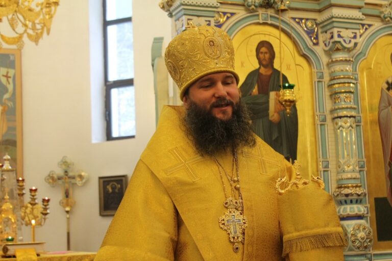 Священнослужители Ревдинского благочиния благословили кадетов, принявших присягу