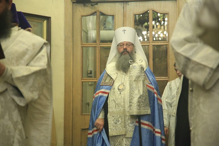 Митрополит Кирилл совершил Всенощное бдение в Иоанно-Предтеченском соборе