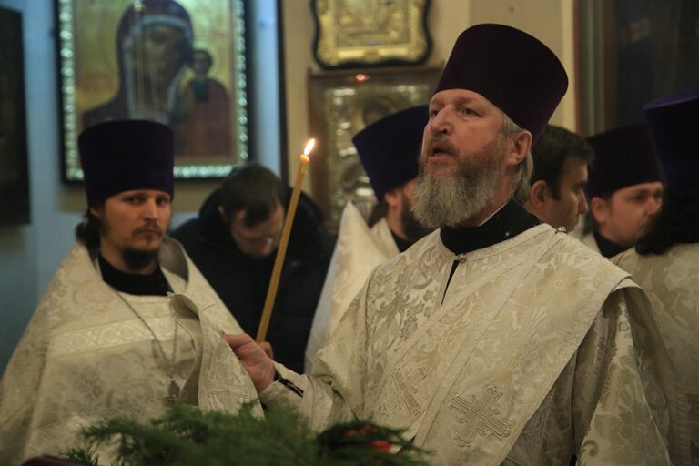 Митрополит Кирилл совершил Всенощное бдение в Иоанно-Предтеченском соборе