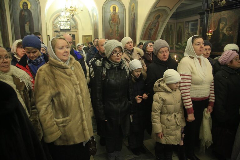 Митрополит Кирилл совершил Всенощное бдение в Иоанно-Предтеченском соборе