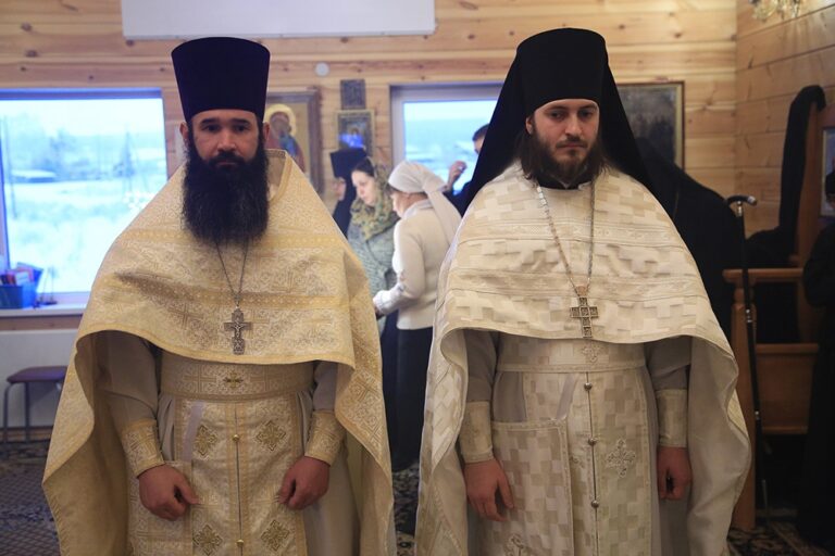 Митрополит Кирилл совершил Божественную литургию в Боголюбском женском монастыре