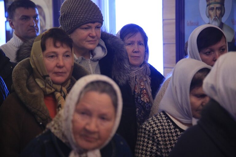 Митрополит Кирилл совершил Божественную литургию в Боголюбском женском монастыре