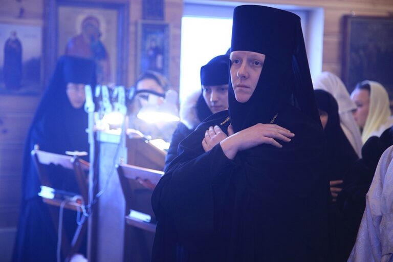 Митрополит Кирилл совершил Божественную литургию в Боголюбском женском монастыре
