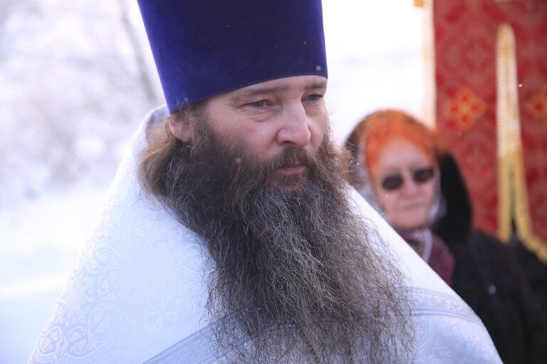 Митрополит Кирилл совершил Божественную литургию в Боголюбском женском монастыре