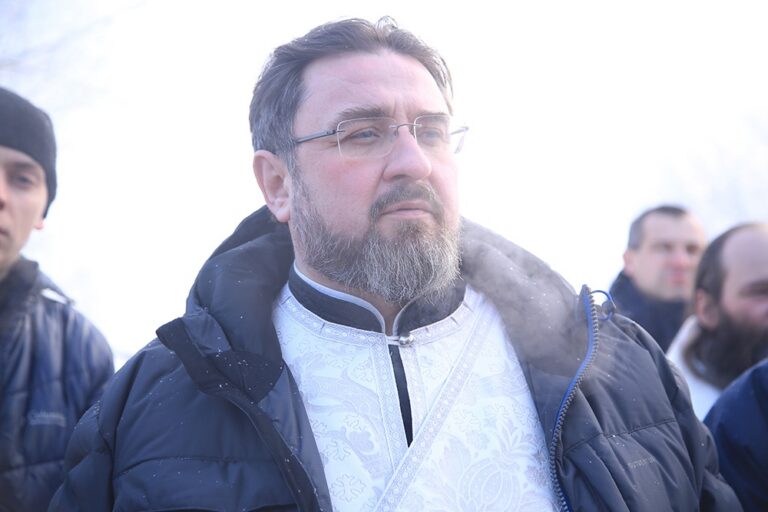 Митрополит Кирилл совершил Божественную литургию в Боголюбском женском монастыре