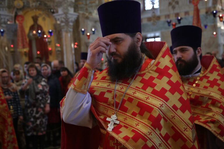 Митрополит Кирилл совершил Божественную литургию в Ново-Тихвинском монастыре