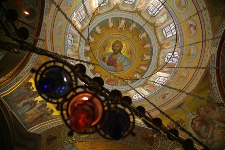 Митрополит Кирилл совершил Божественную литургию в Ново-Тихвинском монастыре
