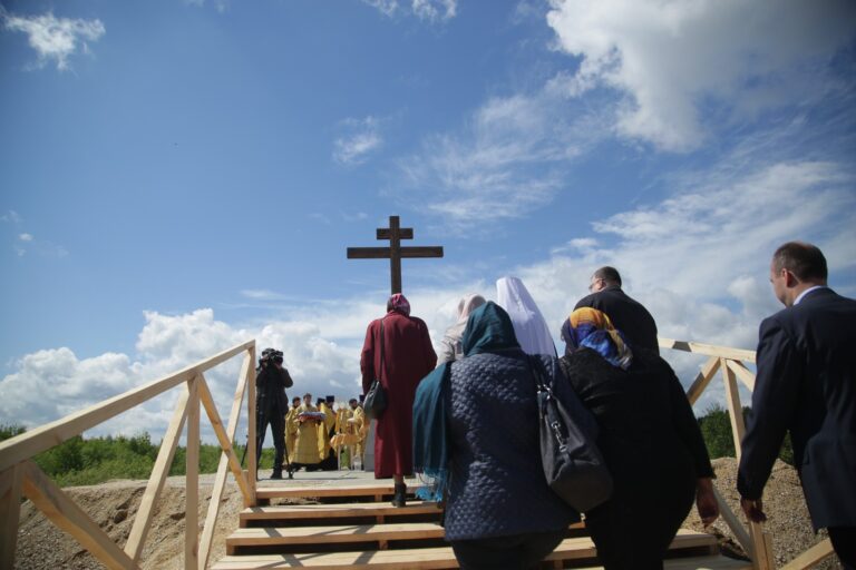 В День медицинского работника в Академическом районе Екатеринбурга заложен храм во имя страстотерпца Евгения врача