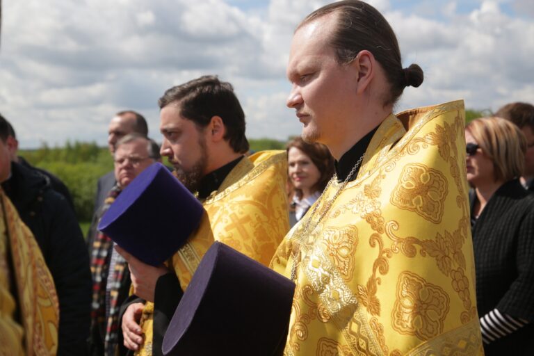 В День медицинского работника в Академическом районе Екатеринбурга заложен храм во имя страстотерпца Евгения врача