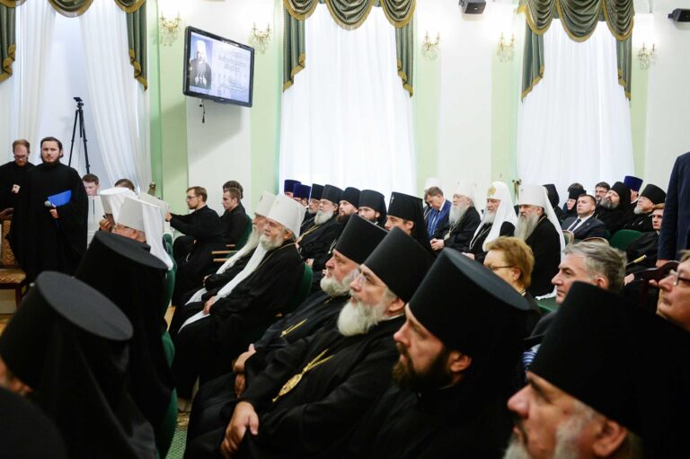 Митрополит Кирилл принял участие в вечере памяти, посвященном 40-летию со дня кончины митрополита Никодима (Ротова)