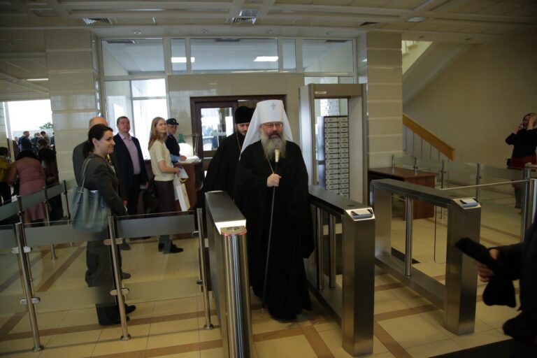 Митрополит Кирилл принял участие в работе Первого Всероссийского форума отцов