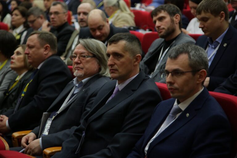 Митрополит Кирилл принял участие в работе Первого Всероссийского форума отцов