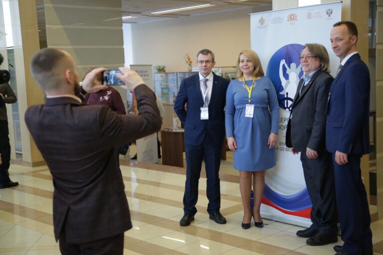 Митрополит Кирилл принял участие в работе Первого Всероссийского форума отцов