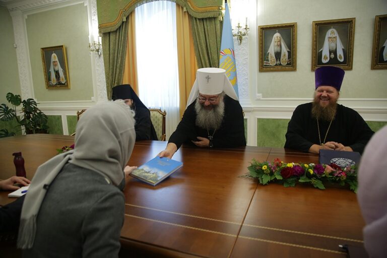 Абитуриенты даже из Австрии: в Миссионерском институте начались вступительные экзамены