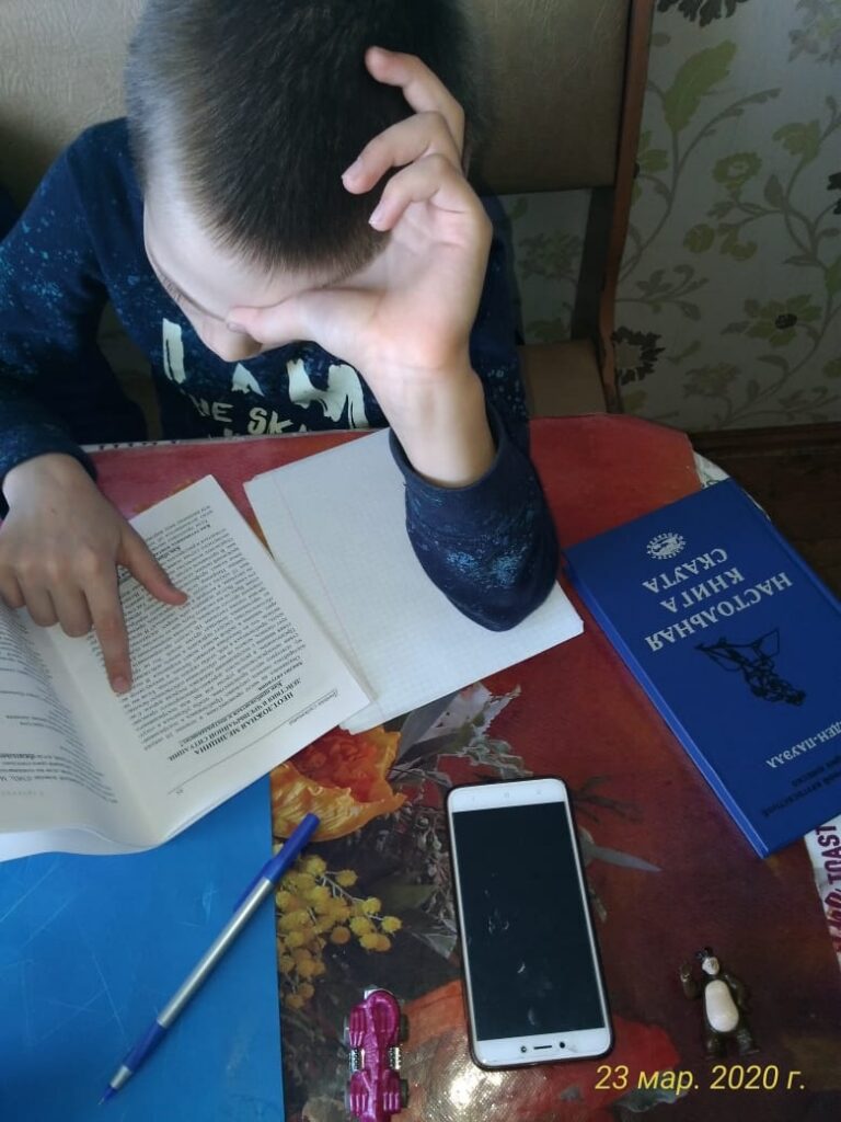 Познавательная деятельность и помощь по дому: весенний сбор православных скаутов впервые проходит в дистанционном режиме