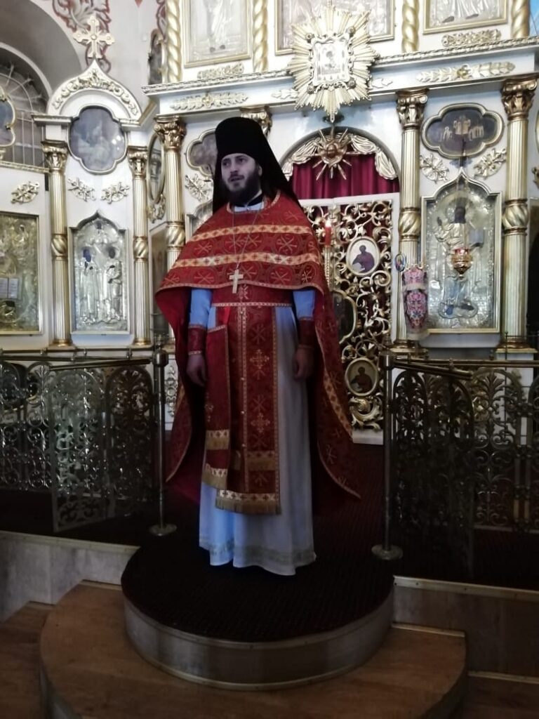 Митрополит Кирилл совершил Божественную литургию в Иоанно-Предтеченском кафедральном соборе