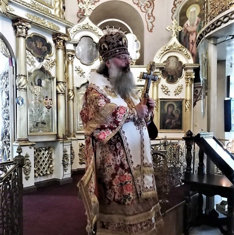 Митрополит Кирилл совершил Божественную литургию в Иоанно-Предтеченском кафедральном соборе