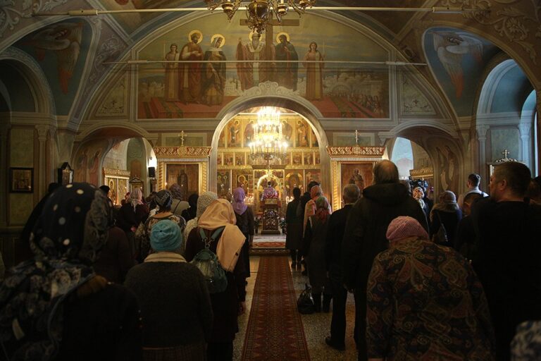 Владыка Евгений совершил всенощное бдение в Вознесенском архиерейском подворье