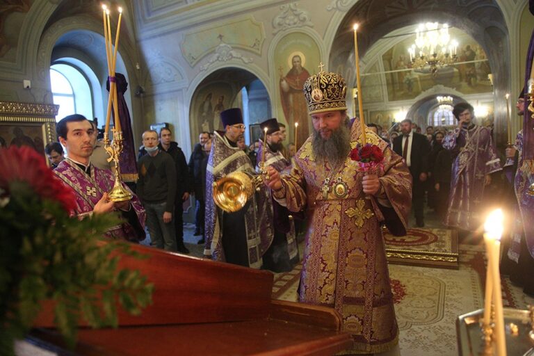 Владыка Евгений совершил всенощное бдение в Вознесенском архиерейском подворье