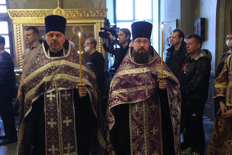 Владыка Евгений совершил всенощное бдение в Вознесенском архиерейском подворье