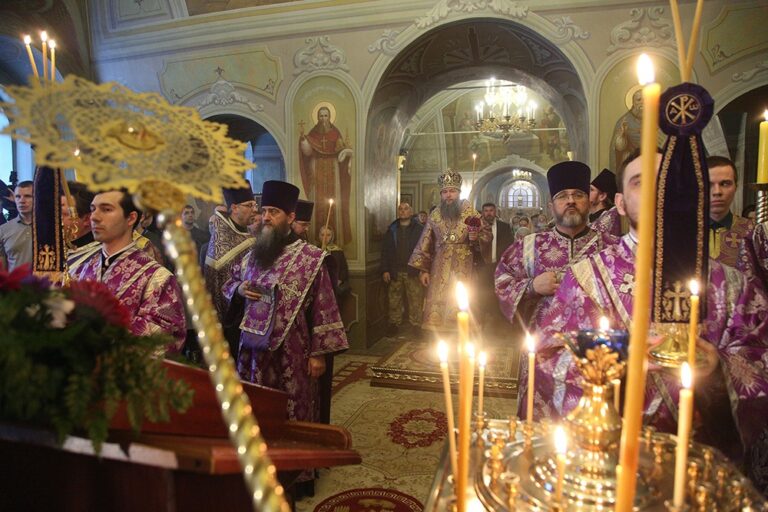 Владыка Евгений совершил всенощное бдение в Вознесенском архиерейском подворье