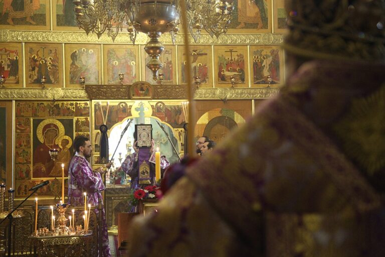 Владыка Евгений совершил всенощное бдение в Вознесенском архиерейском подворье