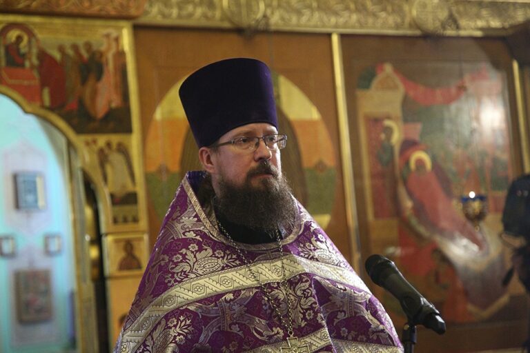 Владыка Евгений совершил всенощное бдение в Вознесенском архиерейском подворье