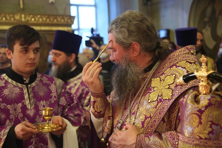 Владыка Евгений совершил всенощное бдение в Вознесенском архиерейском подворье