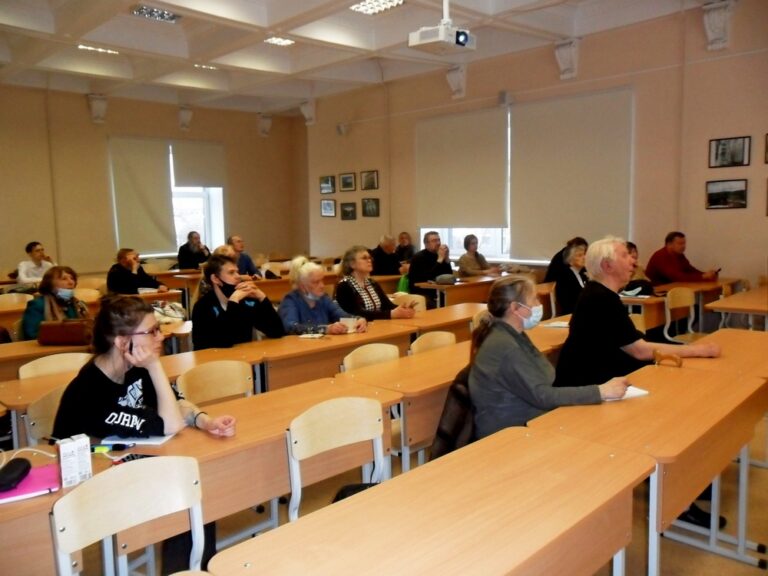 О душе человека с позиции священника, психолога и философа: очередной семинар «Диалог науки и религии» прошел в уральской столице