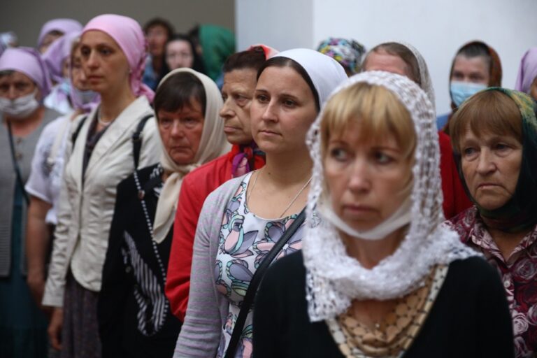 Сонм архипастырей совершил Божественную литургию в монастыре Новомучеников и исповедников Церкви Русской в Алапаевске