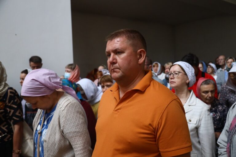 Сонм архипастырей совершил Божественную литургию в монастыре Новомучеников и исповедников Церкви Русской в Алапаевске
