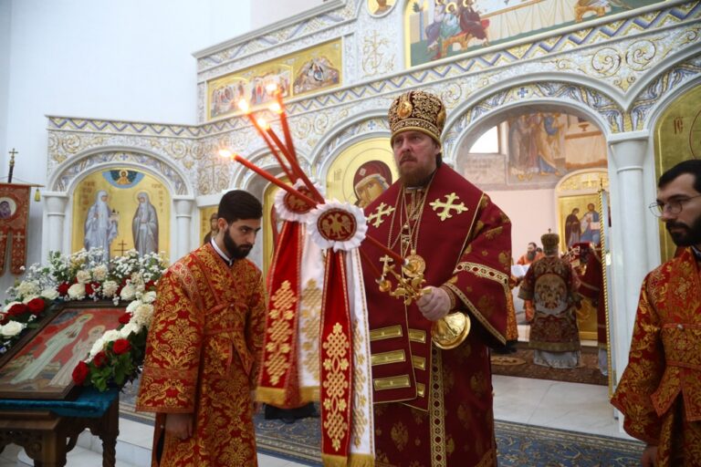 Сонм архипастырей совершил Божественную литургию в монастыре Новомучеников и исповедников Церкви Русской в Алапаевске