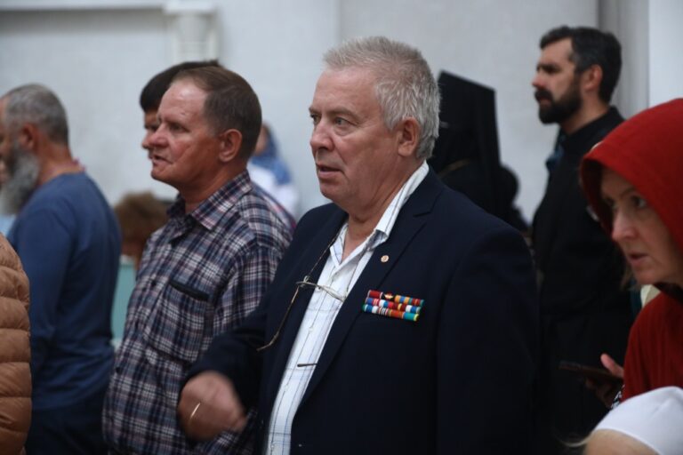 Сонм архипастырей совершил Божественную литургию в монастыре Новомучеников и исповедников Церкви Русской в Алапаевске