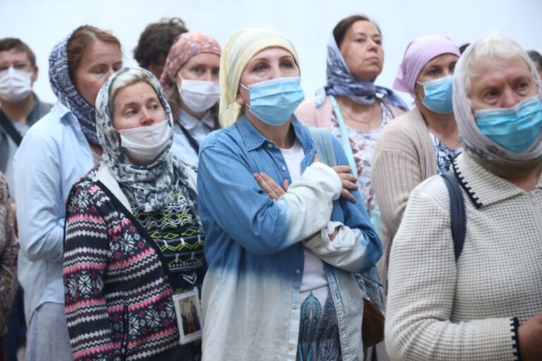 Сонм архипастырей совершил Божественную литургию в монастыре Новомучеников и исповедников Церкви Русской в Алапаевске