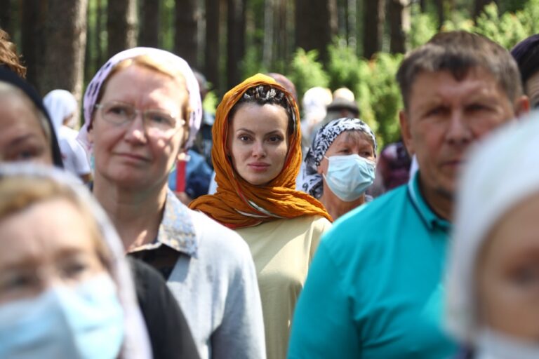 Сонм архипастырей совершил Божественную литургию в монастыре Новомучеников и исповедников Церкви Русской в Алапаевске