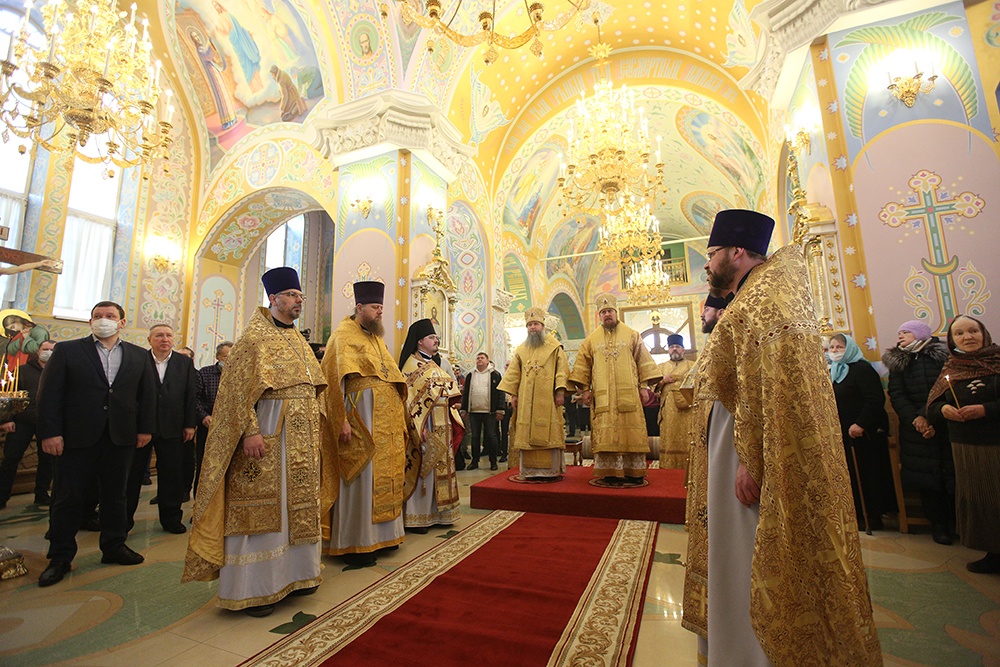 Храм преподобного Серафима Саровского в Екатеринбурге